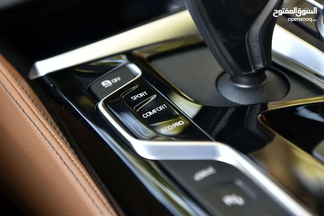 بي ام دبليو الفئة الخامسة بلج ان هايبرد 2019 BMW 530e Plug In Hybrid