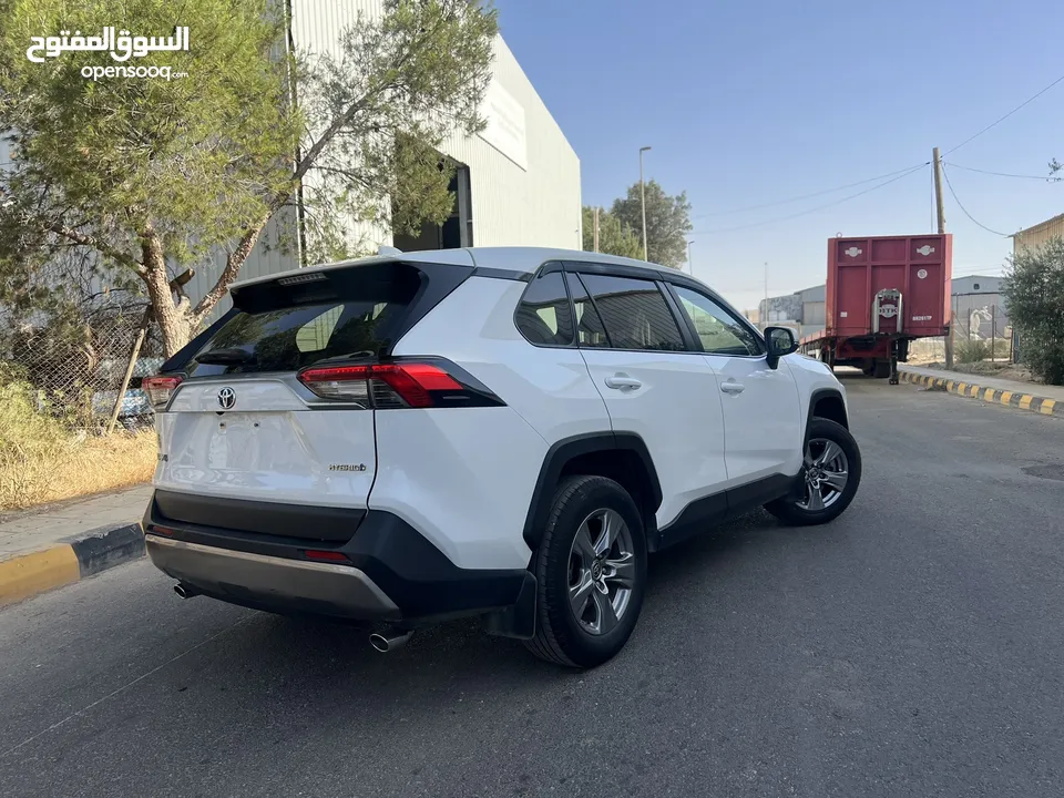 تويوتا RAV-4 2022 ليثيوم