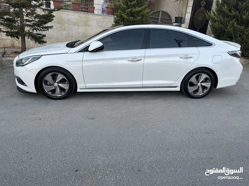 هونداي سوناتا فل كامل لمتد كرت ابيض 7 جيد