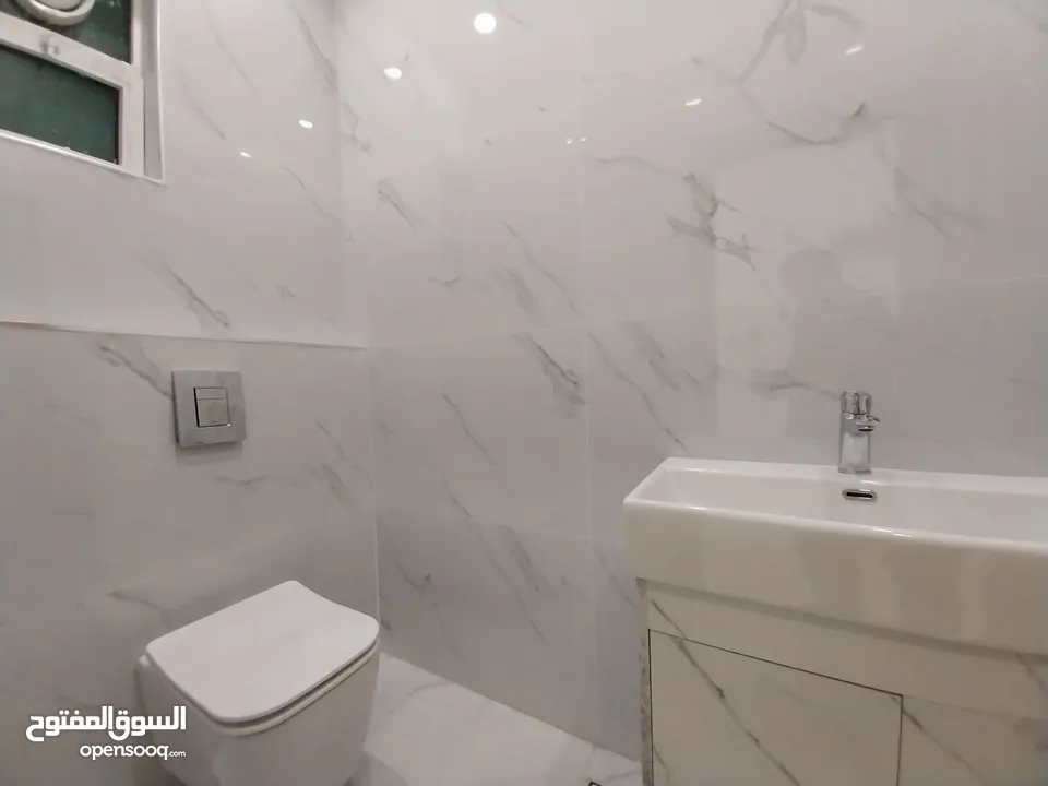 شقة للايجار في عبدون  ( Property 36910 ) سنوي فقط