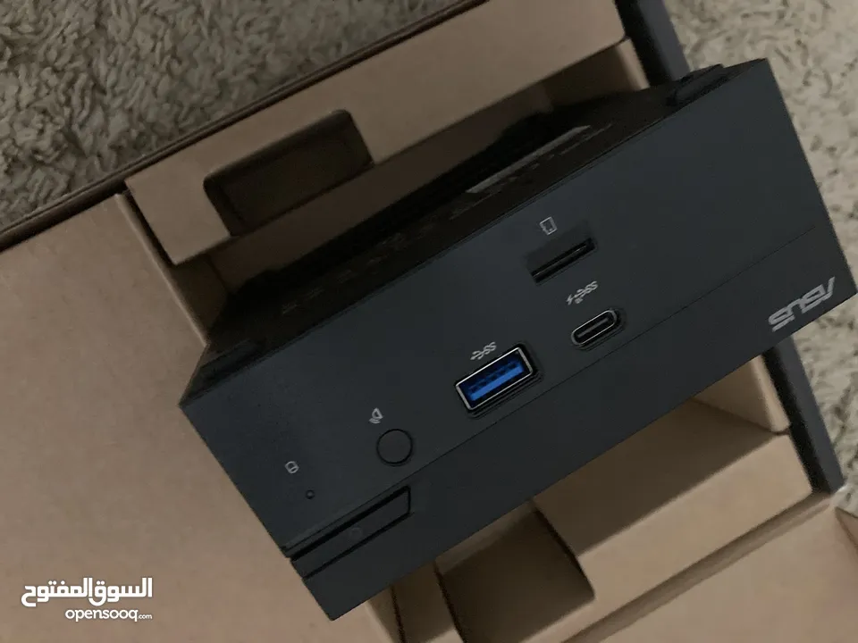 ASUS PN62S Mini PC Intel 10Gen Core i7-10710U