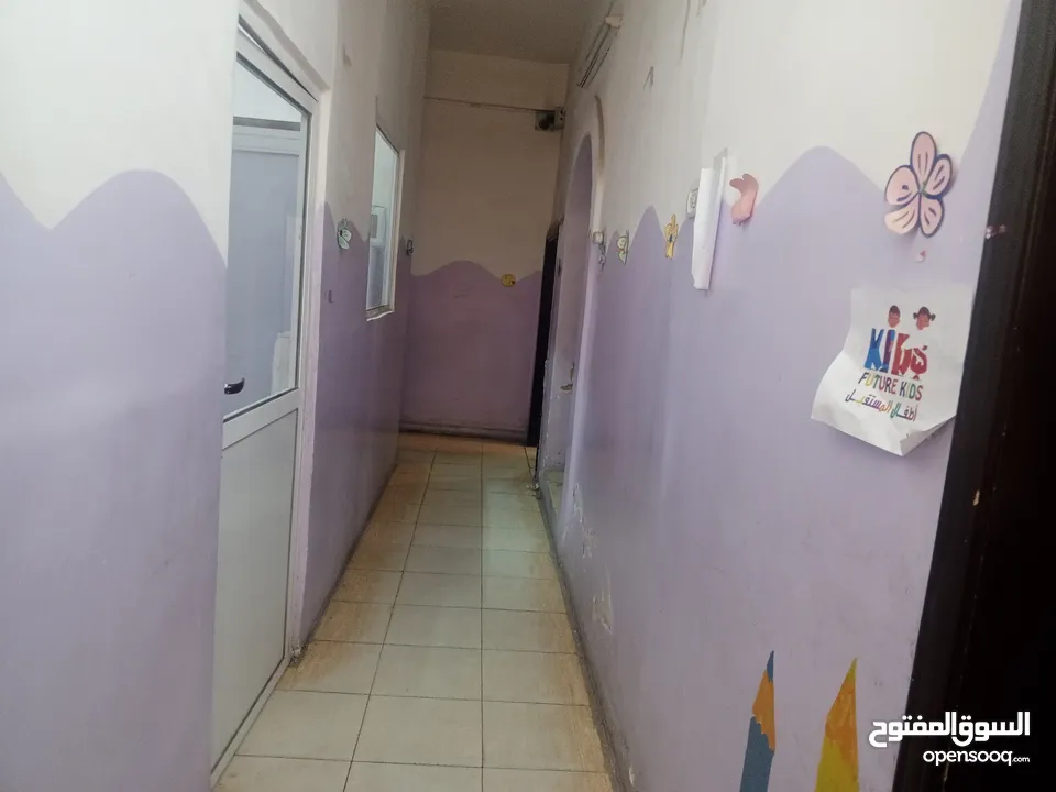مدرسة خاصة للبيع في محافظة الزرقاء بلدية الرصيفة مقابل بلدية الرصيفة بجانب الندى مول اول طلوع الجبل