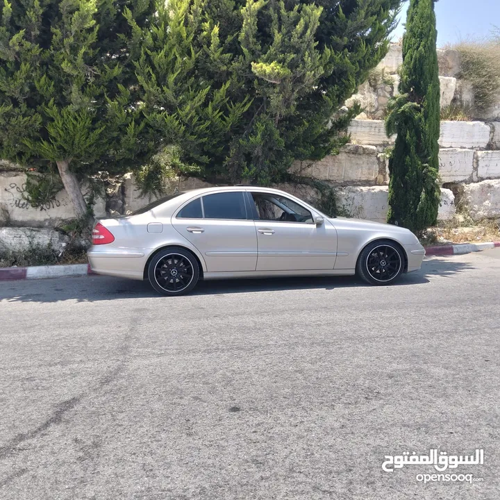 مرسيدس E240
