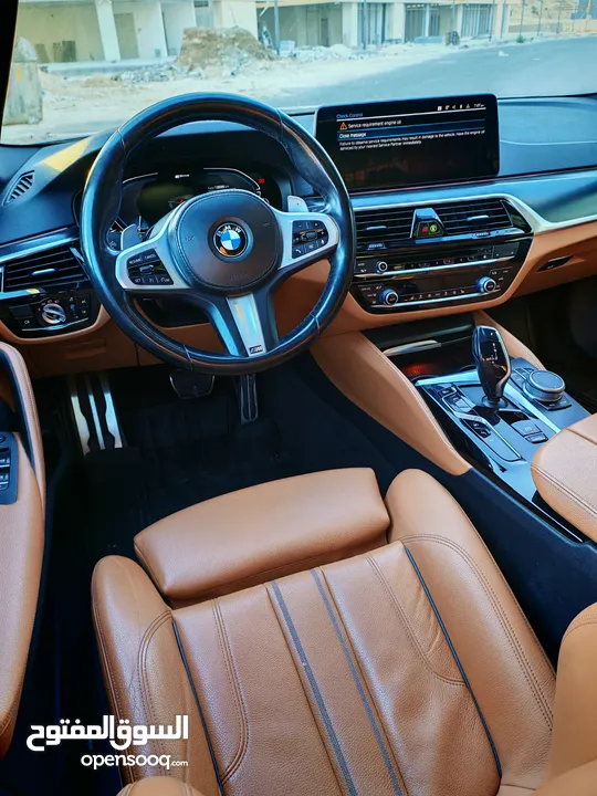 BMW 530e Kit M لا تحتاج الي نوع من الصيانه