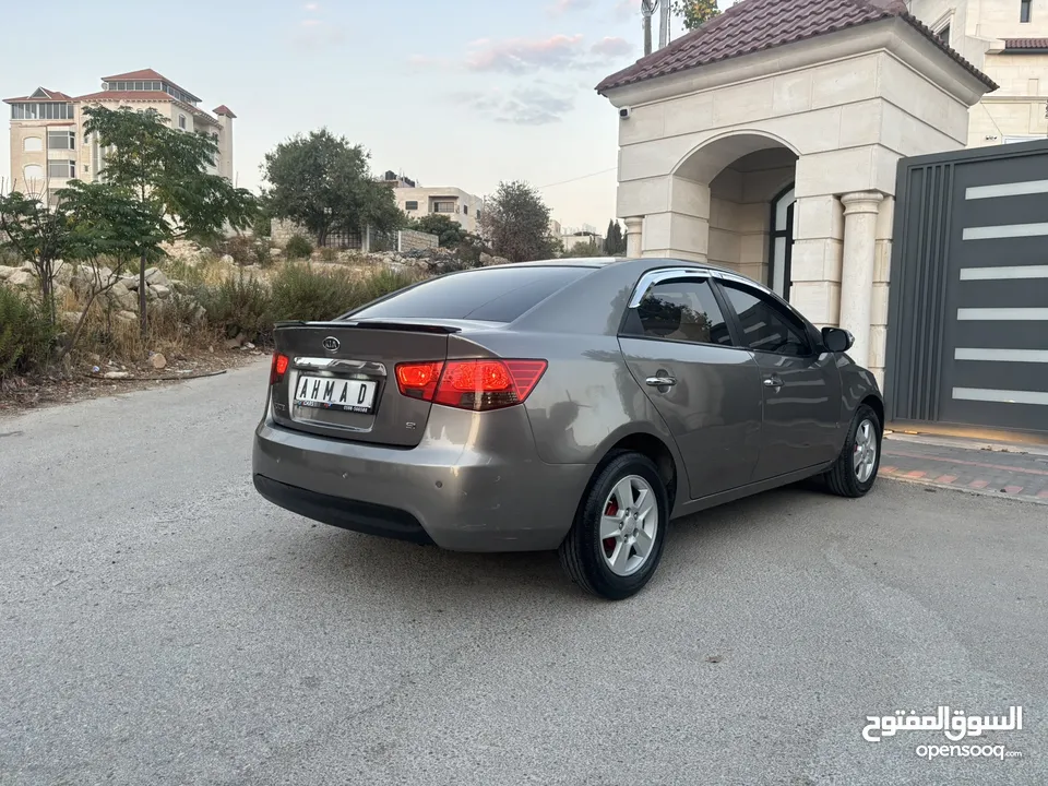 كيا فورتي 
2010/2009