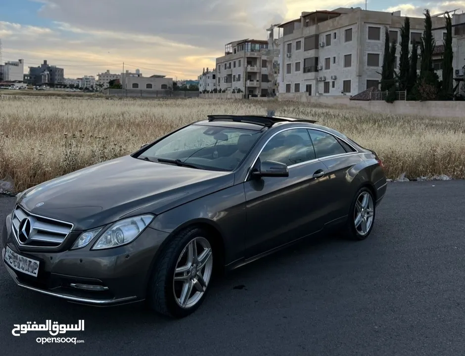 مرسيدس كوبيه E250 موديل 2012 بحال الوكالة و على الفحص الكامل وارد الوكالة ، اعلى صنف في فئة الكوبيه.