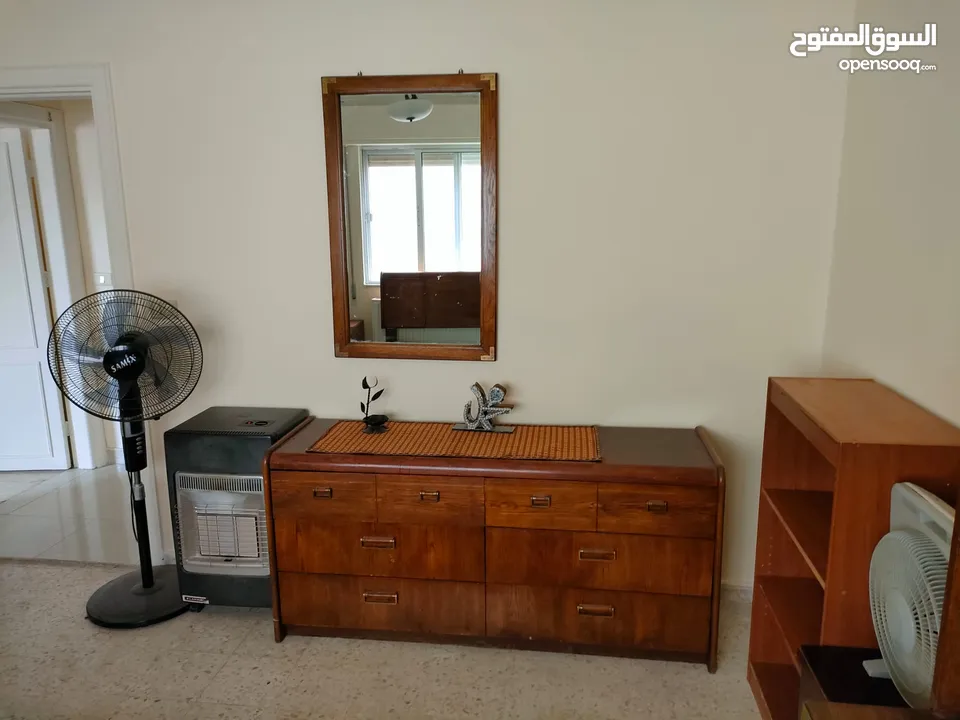 Furnished Shmeisani flat for rent