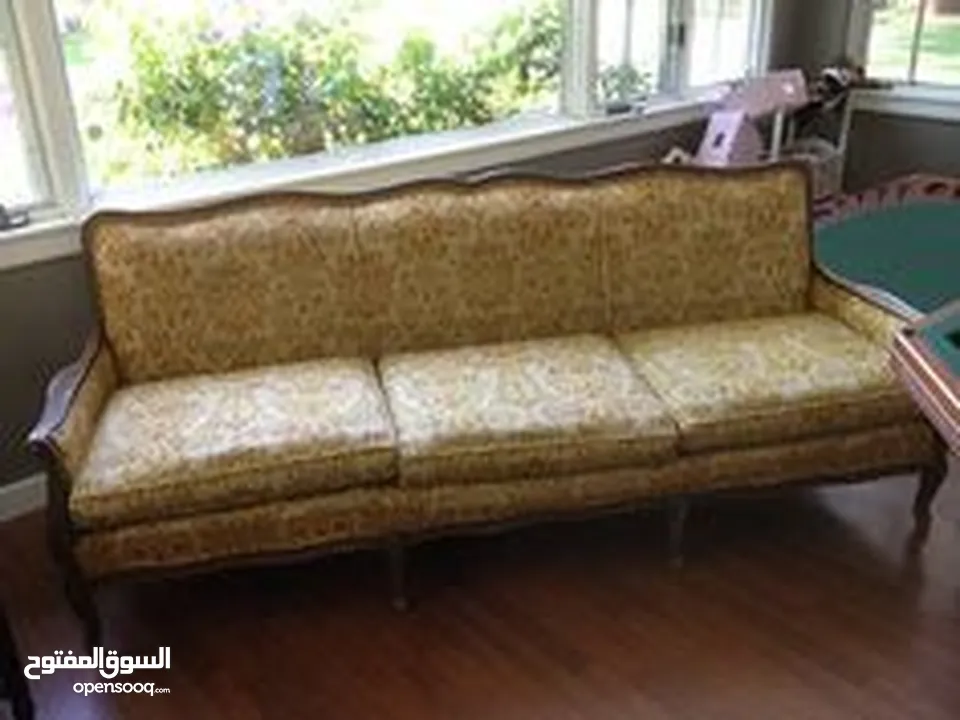 إعادة تجديد وتنجيد الأرائك بأعلى جودة وتصاميم مميزة Sofa Re-upholstery with Premium Quality