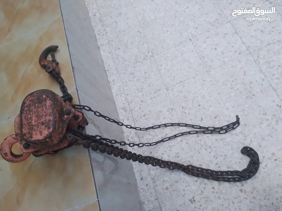 بلنكو ياباني رفع  مستعمل حمولة 2 طن