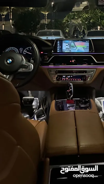 BMW 750 2018