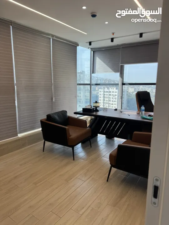 مكتب مميز جدا للايجار فوق مصرف الصفا الطابق الثامن فوق مركز النور للعيون مباشرة