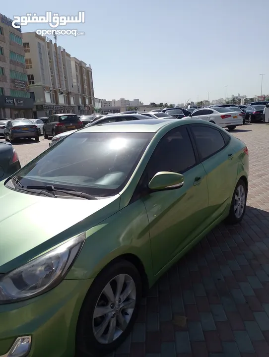 مالك اول استخدام داخل نزوه فقط90000 km   1600 اقتصادى جدا  first owner very neet car