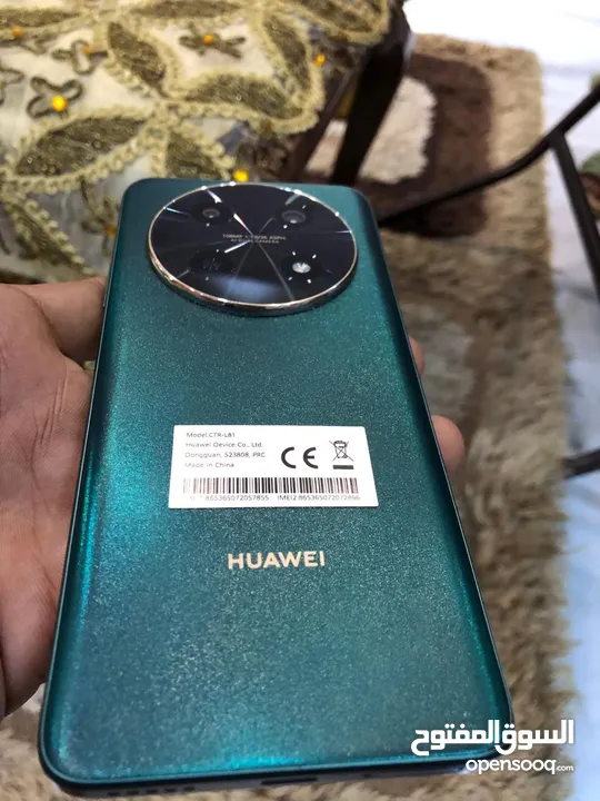 Huawei nova 12i