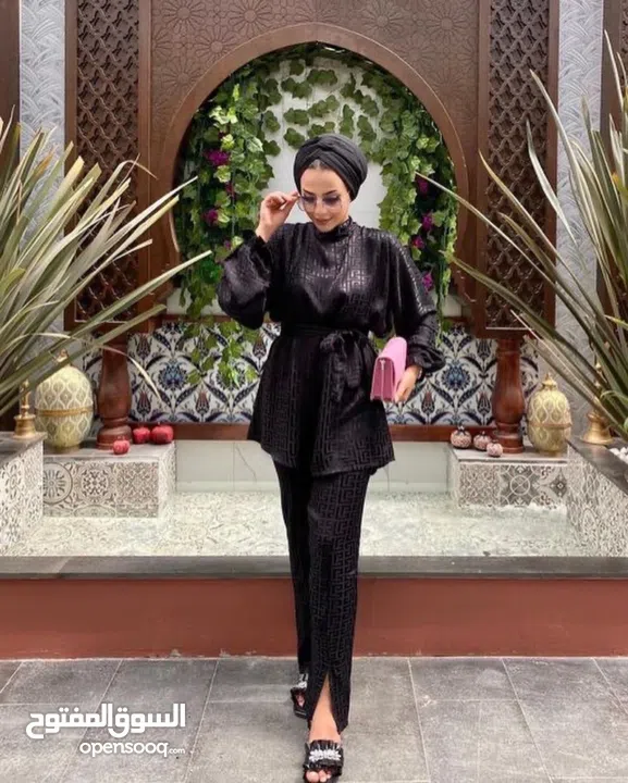 ملابس اطقم نسائي