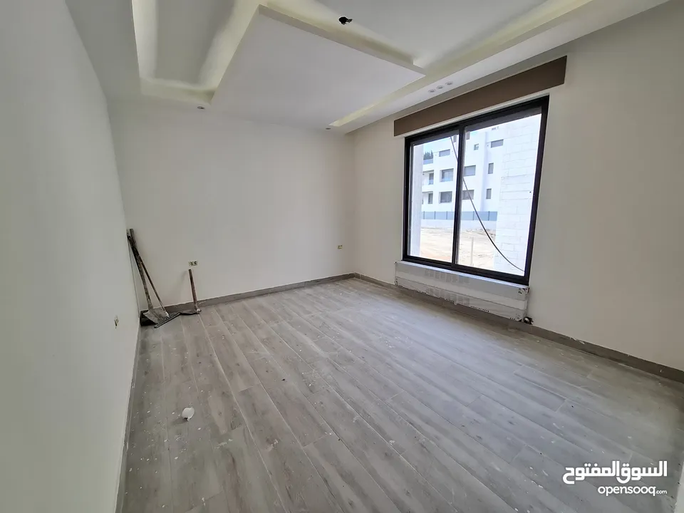 شقة غير مفروشة للإيجار ( Property 41082 ) سنوي فقط