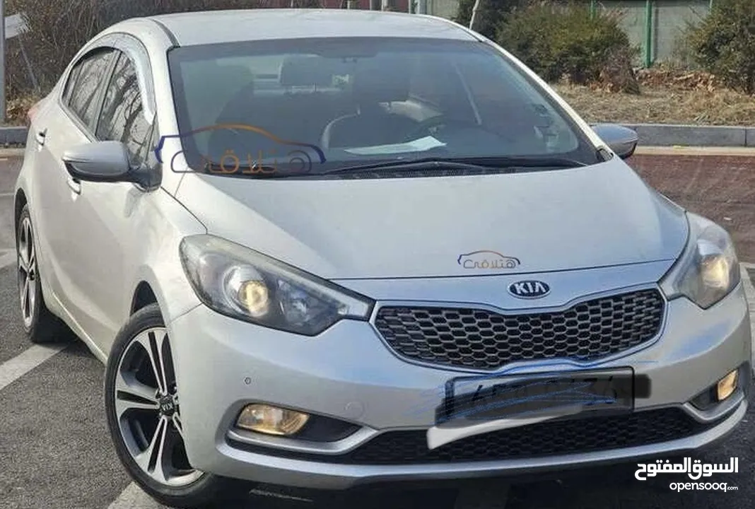 نوع السيارة : kia k3 السنة: 2013 اللون: سيلفر