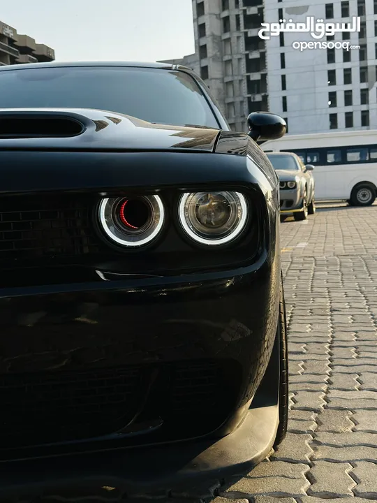 Dodge challenger 2023 V6 Redeye Full Option Almost New Car