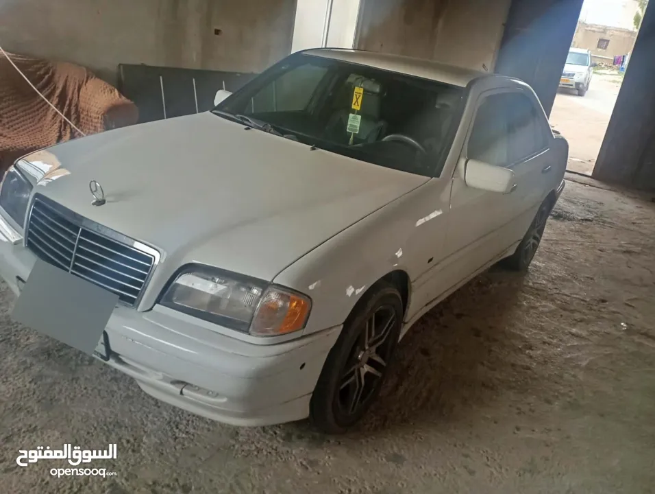 مرسيدس 2000 تسير 2004