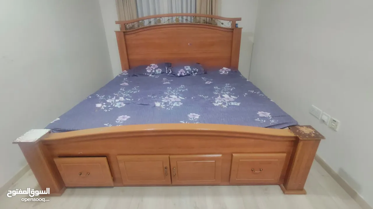 Resale of Used Furniture In Adliya