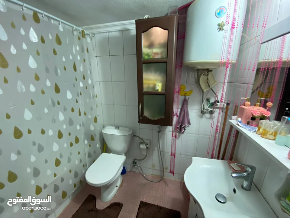 شقة للبيع طابق ثاني