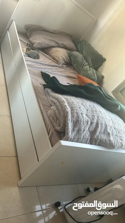 البحث اثاث غرف نوم مستعمل  وتخت مجوز جديد