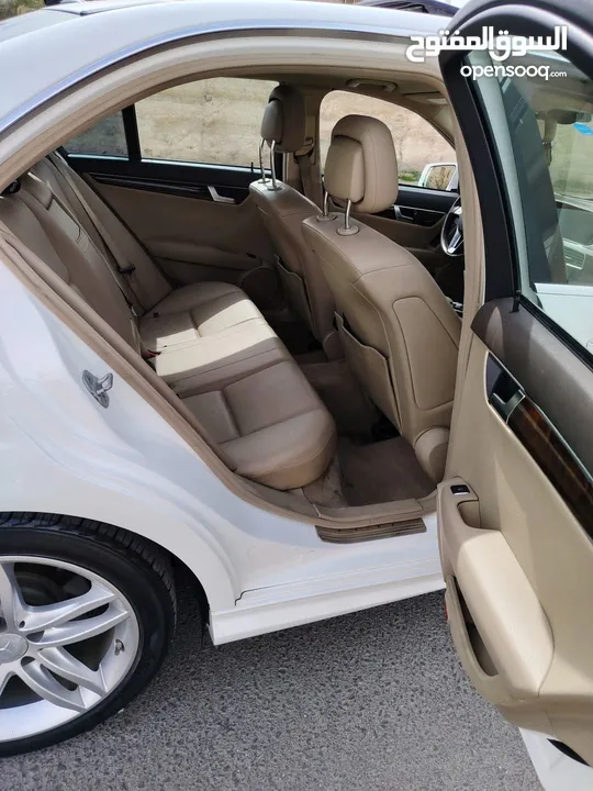 مرسيدس c250 موديل 2014 بسعر 18250 دينار قابل للتفاوض بشيء بسيط