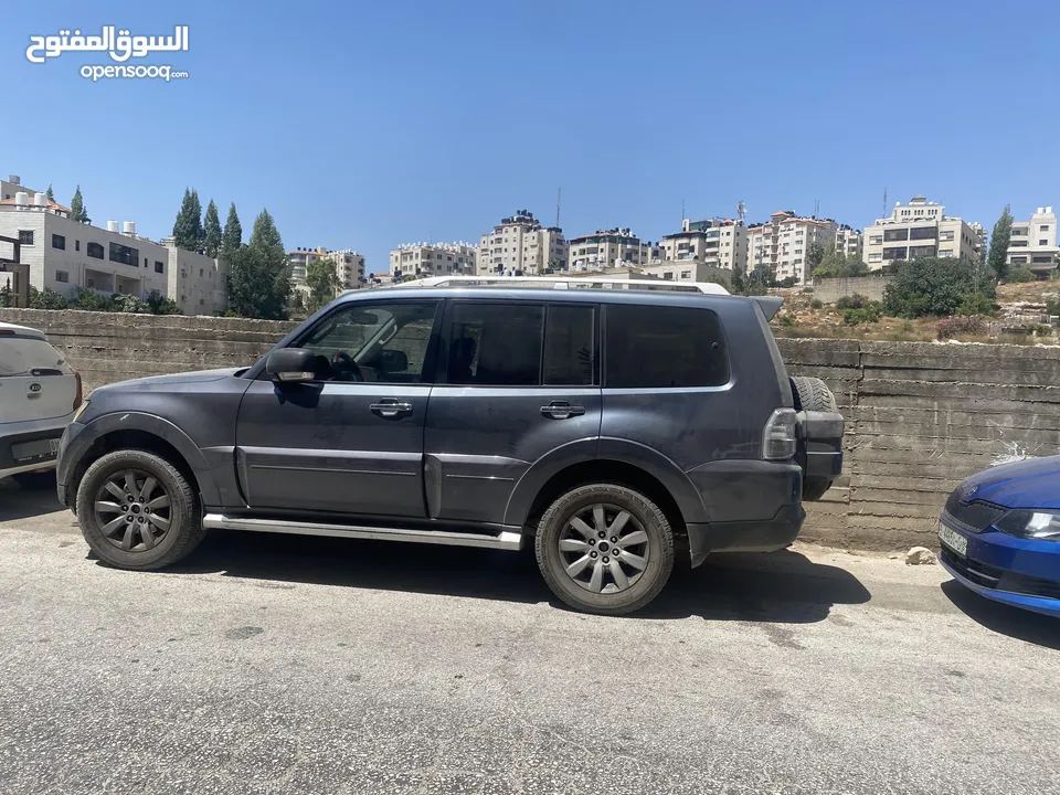 باجيرو 2009 للبيع
