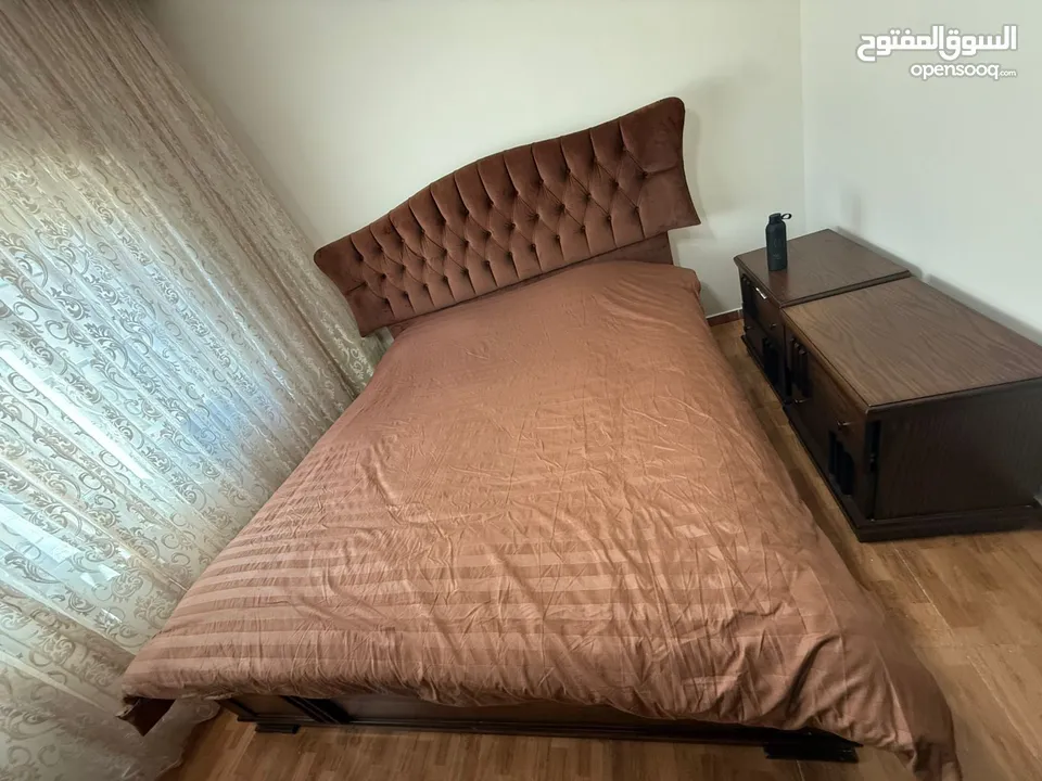غرفه نوم مزوج مستعمله مع فرشه لانا خشب ثقيل وكاله