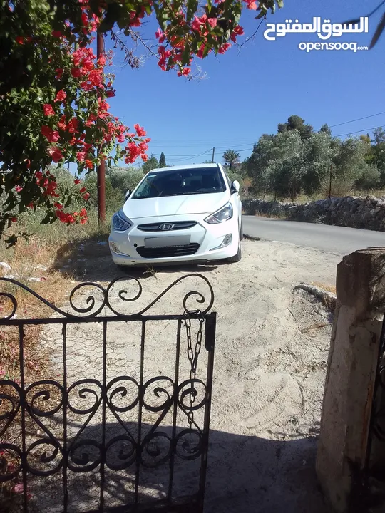 سيارة ھيونداي للبيع