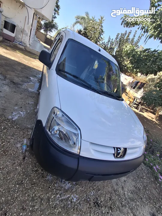 بيجو 2007 مطور 1600 جير عادي  غرفه جديد