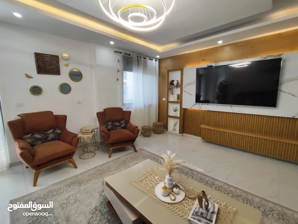 شقة سوبر ديلوكس للبيع في بيتونيا – قرب طوارئ بيتونيا
