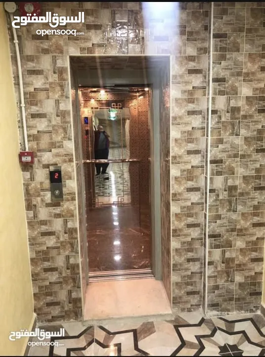 مكاتب حديثه وجديده  مع مصعد مطبخ  تصلح عيادات صحيه او مختبرات او شركات او محاميين او غيره من الاعمال
