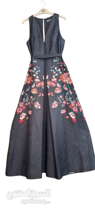 فستان سهرة أسود فخم ماركة femi9 مقاس XL ، موَرّد من أسفل ، جديد غير ملبوس .