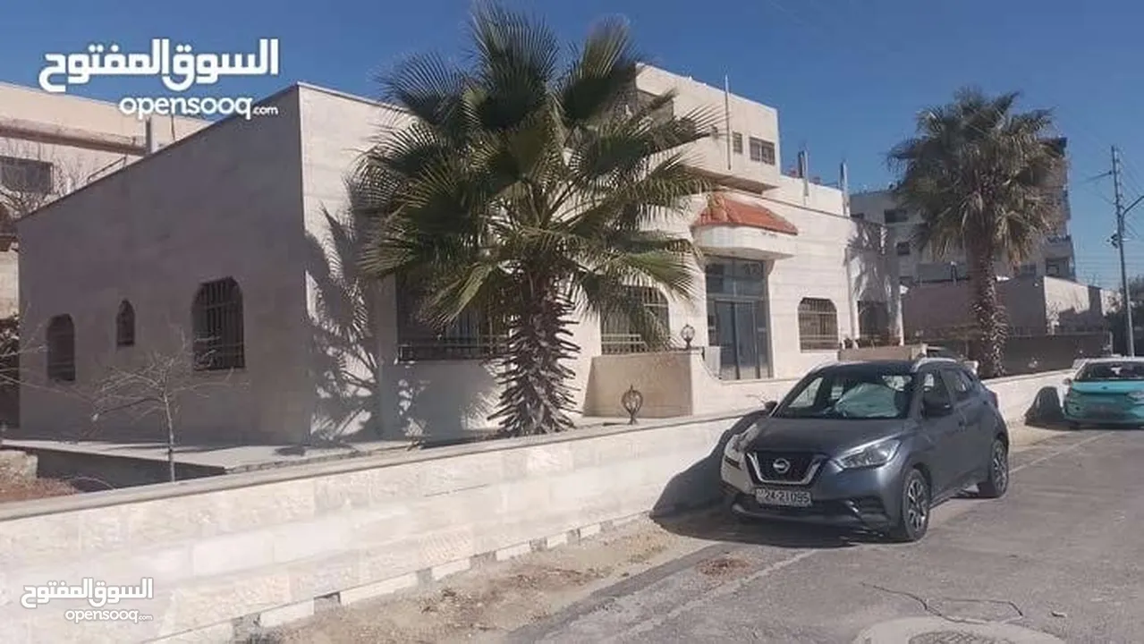 فيلا للبيع ظهر صويلح بالقرب من قصور الملكية دابوق