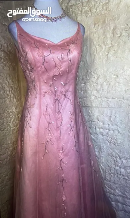فساتين سهره متنوعه  للبيع