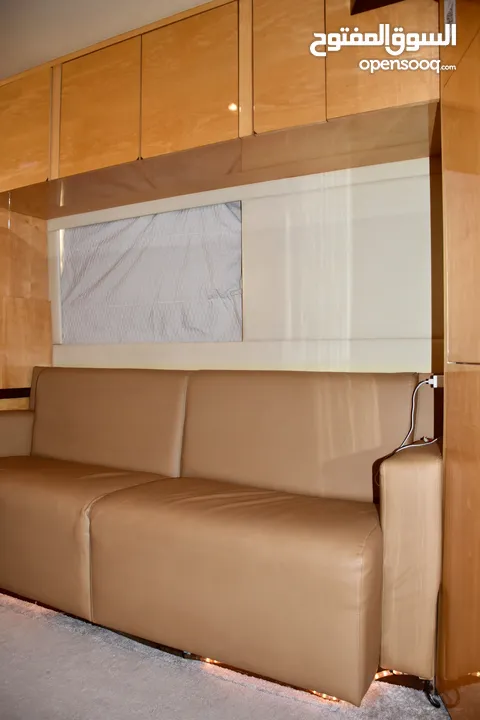 شركة تاجير يخوت في دبي مارينا مول للبيع