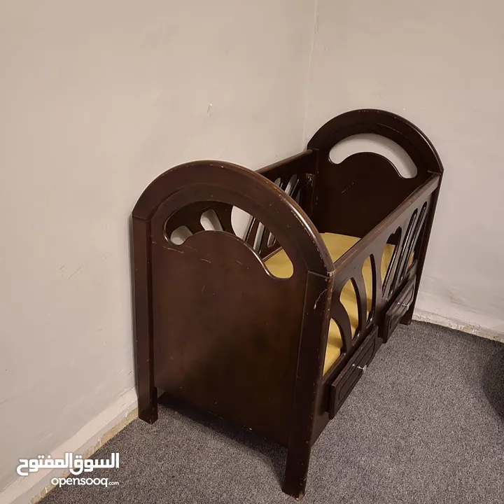 سرير بيبي.