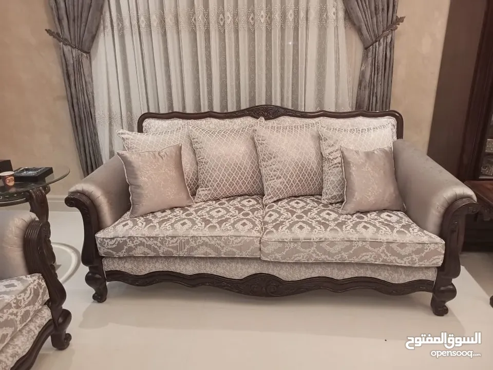طقم كنب مودرن وزان وجلسات عربيه