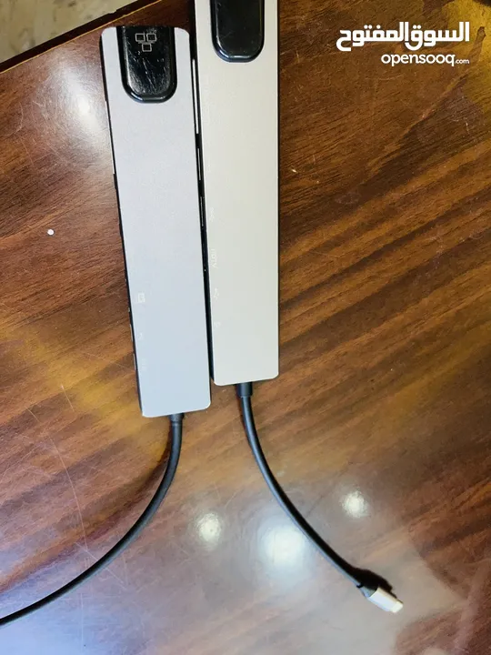 iPhone 12 promax 256 بطارية 87 شاشتو فيها شعر والضهر من عند الكاميرات مشعور الجهاز بحالة ممتازة