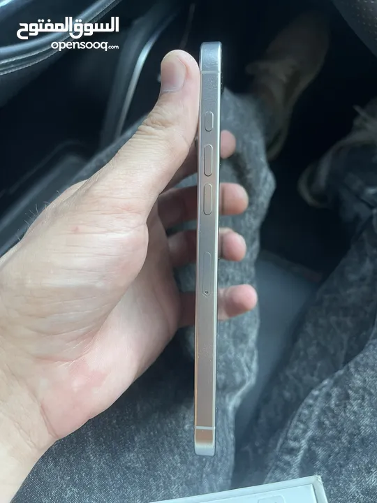 اقرا الوصف التواصل واتس اب Iphone 16 pro max