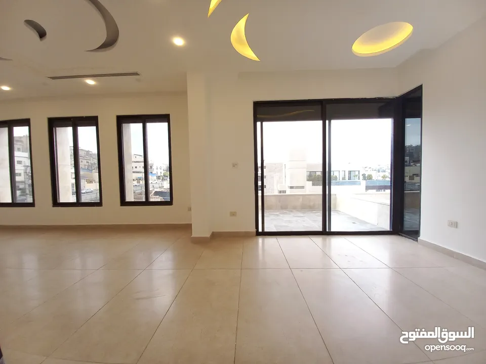 فيلا للإيجار في منطقة عبدون  ( Property 36558 )-175055043