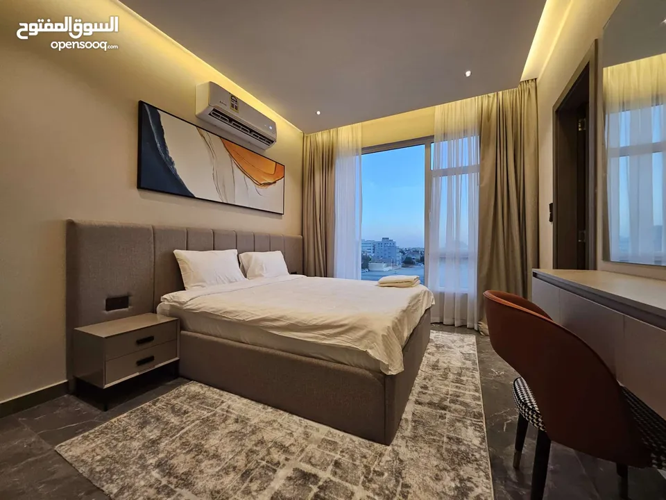 شقق سكنية فاخرة مفروشة بالكامل بإرقى الاثاث شاملة للماء والكهرباء . انترنت مجاني