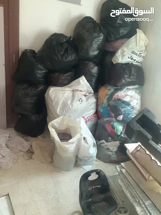 ملابس صيفي شتوي مشكل