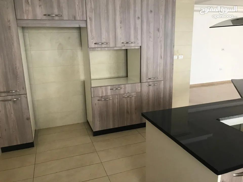 شقة ارضيه 4 غرف نوم للايجار في دير غبار - 14573
