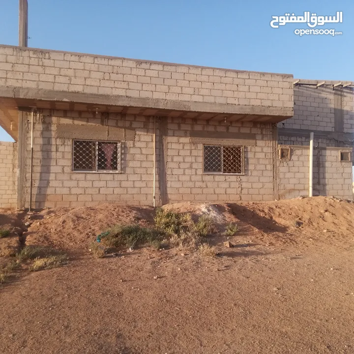 منزل مستقل للبيع بسعر مغري جدا بداعي السفر