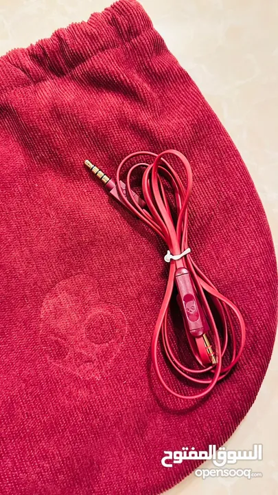 سماعة skullcandy crusher بحالة الجديده