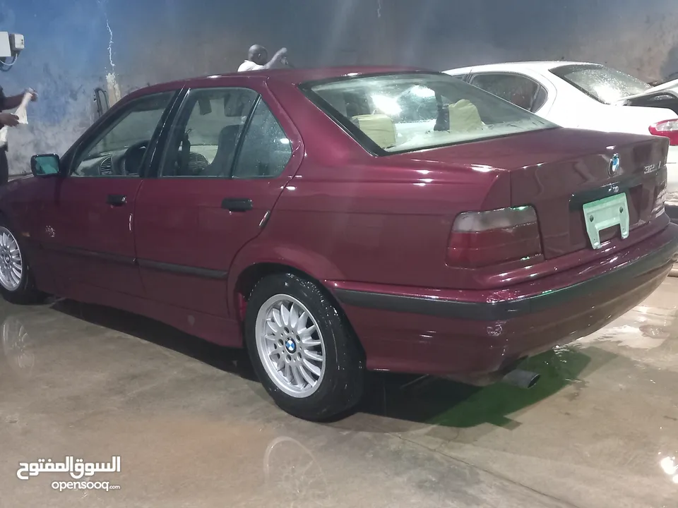 BMW فروج محرك 30