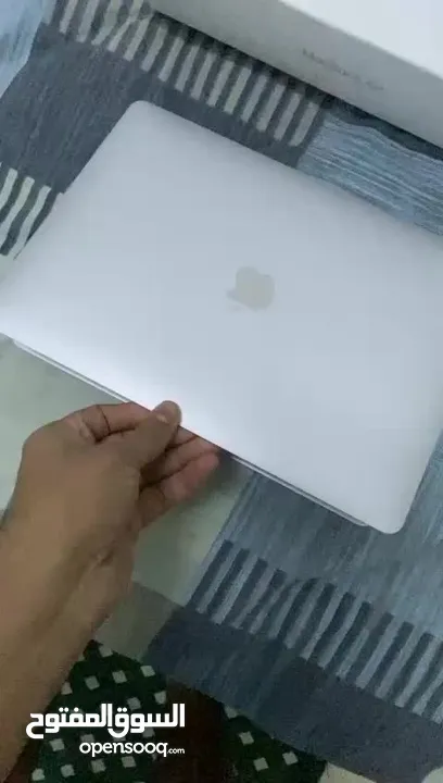 MacBook Air 2020 ( 13-inch)