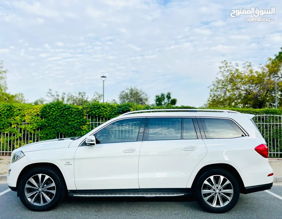 An Excellent And Clean MERCEDES GL500 2016 WHITE GCC