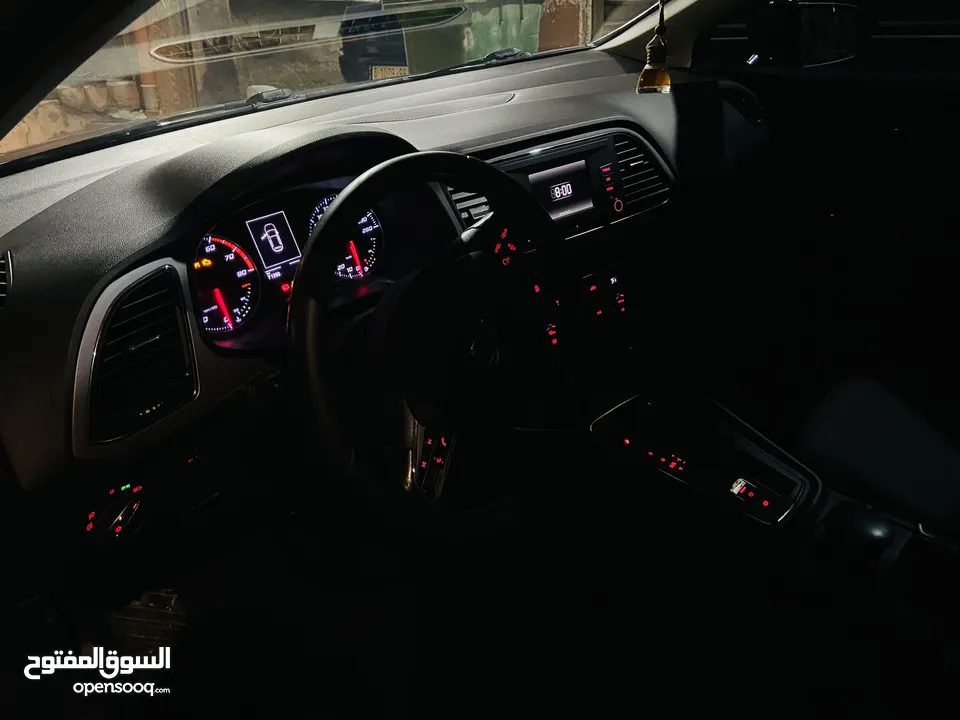 سيات ليون 2017 بالرخصه هند كهربا سياره نظيفه بالصلاه ع النبي مش ماشيه والله يبارك لصاحب النصيب